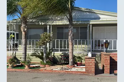 34 Pine Via, Anaheim, CA 92801 - Photo 2
