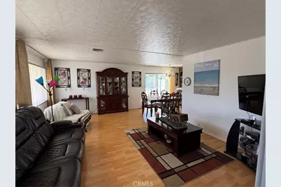 34 Pine Via, Anaheim, CA 92801 - Photo 10