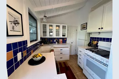 16692 Bayview Drive, Huntington Beach, CA 90742 - Photo 8