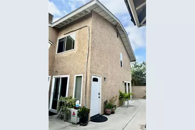 3913 W Hazard #D, Santa Ana, CA 92703 - Photo 32