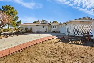 15873 La Paz Drive, Victorville, CA 92395 - Photo 2