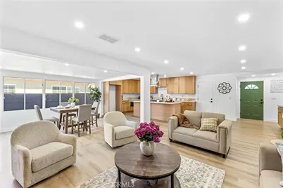2029 W Flora, Santa Ana, CA 92704 - Photo 10