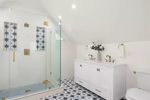 5850 Burwood Ave, Los Angeles, CA 90042 - Photo 12