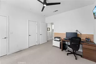 206 Alamo Ct, Long Beach, CA 90802 - Photo 16