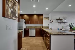 300 E 4th St, Long Beach, CA 90802 - Photo 16