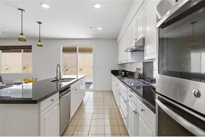 6092 Night Heron Court, Mira Loma, CA 91752 - Photo 32