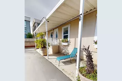 1660 Whittier Avenue #17, Costa Mesa, CA 92627 - Photo 2