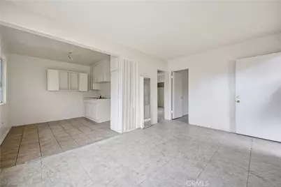 5914 S Hoover, Los Angeles, CA 90044 - Photo 2