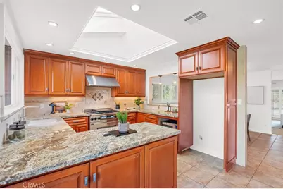 6301 E Bixby Hill, Long Beach, CA 90815 - Photo 12