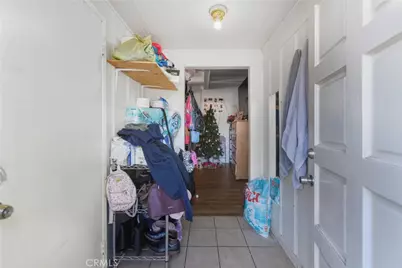 608 W 52nd, Los Angeles, CA 90037 - Photo 32