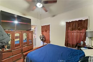 608 W 52nd, Los Angeles, CA 90037 - Photo 42