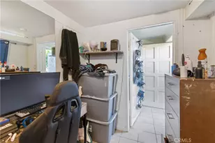 608 W 52nd, Los Angeles, CA 90037 - Photo 30