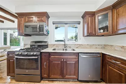 8046 California Avenue, Whittier, CA 90602 - Photo 10