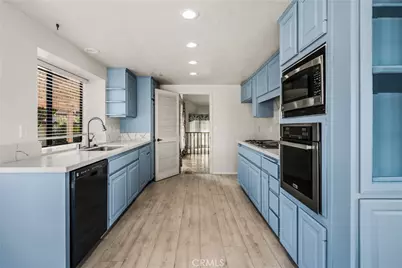 5735 E Elsinore Avenue, Orange, CA 92869 - Photo 18
