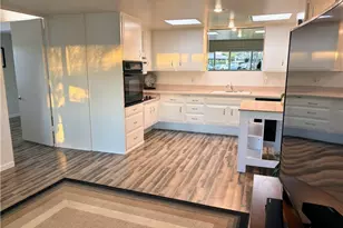 1460 Pelham Rd, Seal Beach, CA 90740 - Photo 16