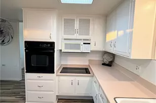 1460 Pelham Rd, Seal Beach, CA 90740 - Photo 20