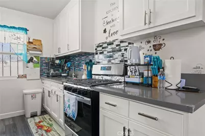 8717 Avalon, Los Angeles, CA 90003 - Photo 20