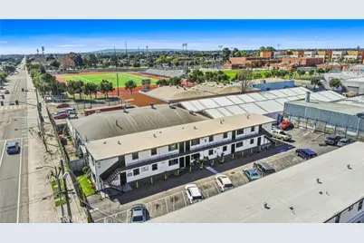 8717 Avalon, Los Angeles, CA 90003 - Photo 26