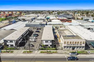 8711 Avalon, Los Angeles, CA 90003 - Photo 34