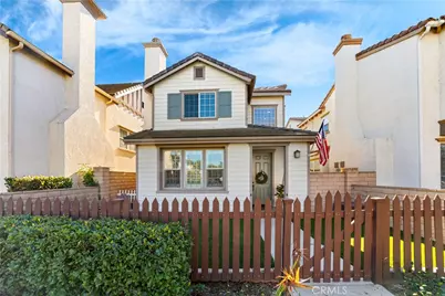 864 Calaveras, Corona, CA 92878 - Photo 2