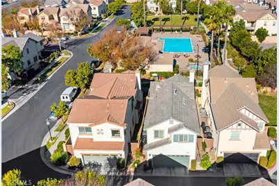 864 Calaveras, Corona, CA 92878 - Photo 36