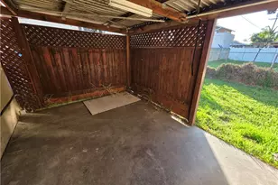 8858 Flower, Bellflower, CA 90706 - Photo 12