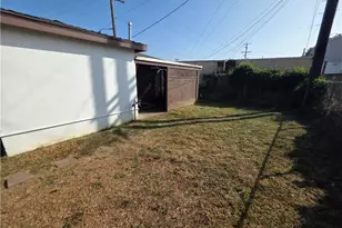 8858 Flower, Bellflower, CA 90706 - Photo 4