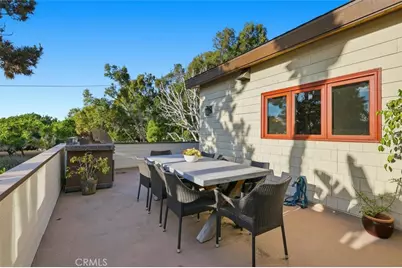 2212 N Ardmore Avenue, Manhattan Beach, CA 90266 - Photo 14