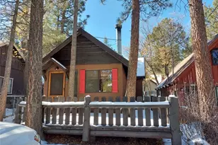 326 Holmes, Sugarloaf, CA 92386 - Photo 1