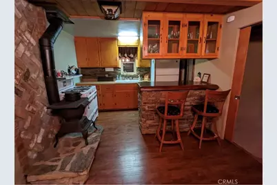 326 Holmes, Sugarloaf, CA 92386 - Photo 6