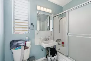 1207 S Catalina St, Los Angeles, CA 90006 - Photo 14