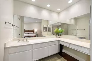 22561 Tula Dr, Saugus, CA 91350 - Photo 20