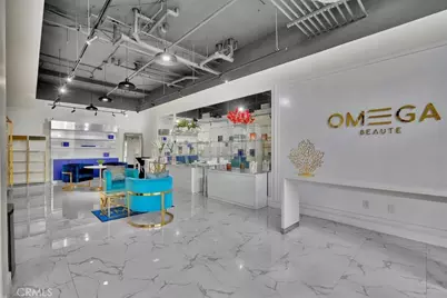 300 E 4th Street, Long Beach, CA 90802 - Photo 20