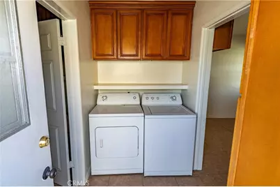 10428 Hopland St, Bellflower, CA 90706 - Photo 14