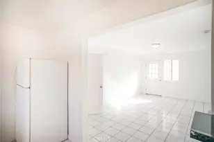 947 S Sunol Dr, Los Angeles, CA 90023 - Photo 14