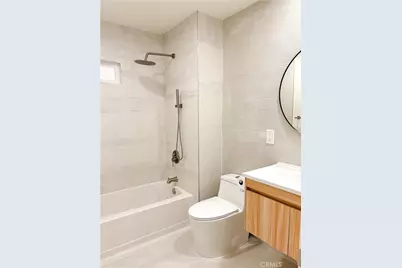 6515 Cimarron, Los Angeles, CA 90047 - Photo 22