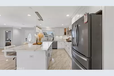 6051 Summerdale, Huntington Beach, CA 92647 - Photo 12