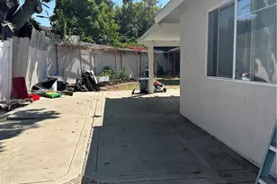 1183 Woodrail Dr, Vista, CA 92083 - Photo 8