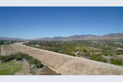 10218 Bradley, Pacoima, CA 91331 - Photo 16