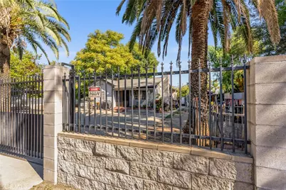 10218 Bradley, Pacoima, CA 91331 - Photo 2