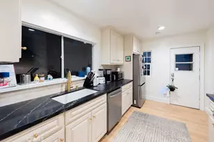 1301 Seward, Los Angeles, CA 90028 - Photo 18