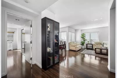 525 E Seaside Way #409, Long Beach, CA 90802 - Photo 2