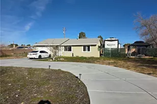 22184 Hupa, Apple Valley, CA 92307 - Photo 4