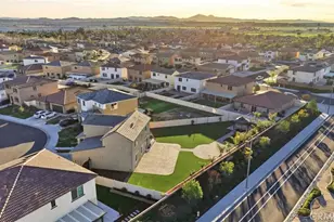 24703 Lightning Wy, Moreno Valley, CA 92551 - Photo 50