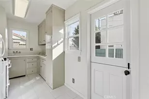 650 Roycroft, Long Beach, CA 90814 - Photo 36