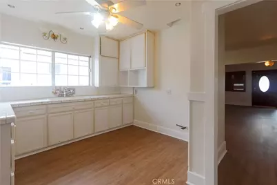 1111 W 54th, Los Angeles, CA 90037 - Photo 10