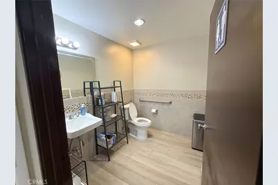 1304 W Commonwealth Avenue, Fullerton, CA 92833 - Photo 16