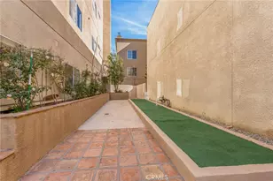 10626 Valley Spring, Toluca Lake, CA 91602 - Photo 52