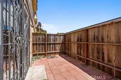 10401 Shaw, Oakland, CA 94605 - Photo 2