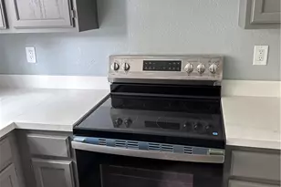 10401 Shaw, Oakland, CA 94605 - Photo 8